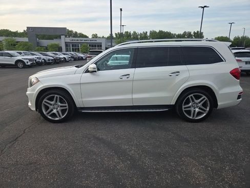 Used 2016 Mercedes-Benz GL 550 4MATIC image 9