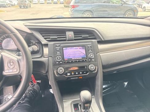 Used 2017 Honda Civic Sport image 14