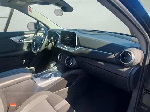 Certified 2025 Chevrolet Blazer LT image 28