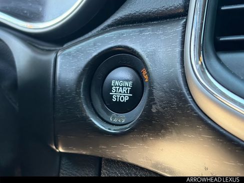 Used 2018 Jeep Grand Cherokee Laredo RWD image 24