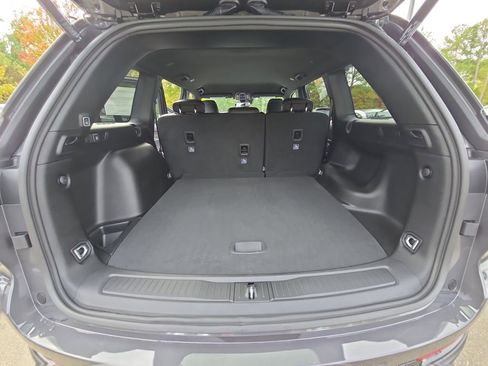 New 2025 Jeep Grand Cherokee Limited w/ Black Appearance Package image 13