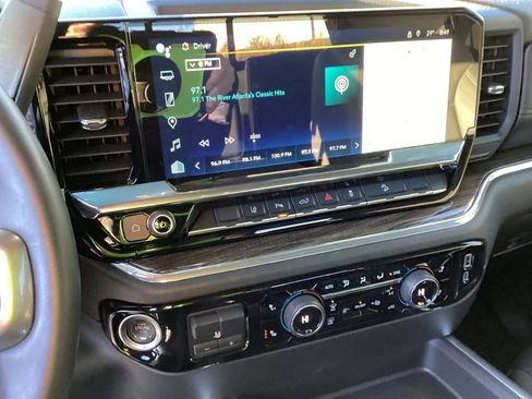 Used 2025 Chevrolet Silverado 2500 LT w/ All Star Edition image 7