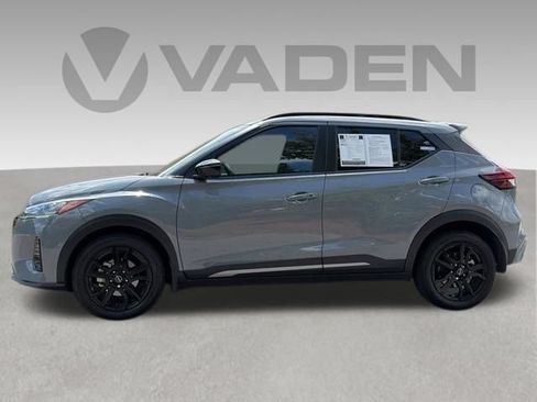 Certified 2024 Nissan Kicks SR FWD image 16