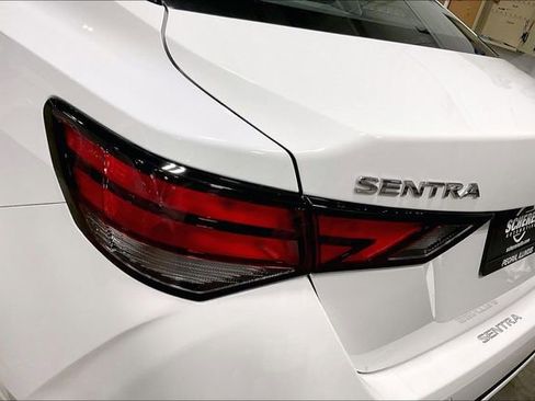 Used 2024 Nissan Sentra SV image 30