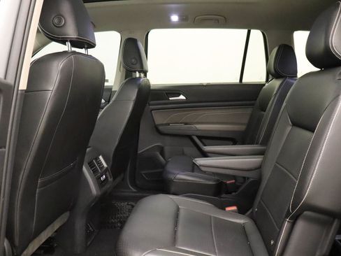 Used 2023 Volkswagen Atlas SE w/ Panoramic Sunroof Package FWD image 15