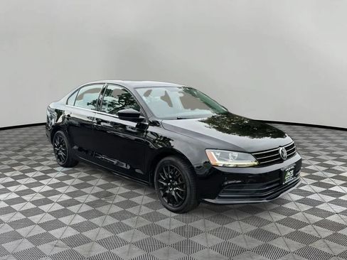 Used 2017 Volkswagen Jetta S FWD image 1