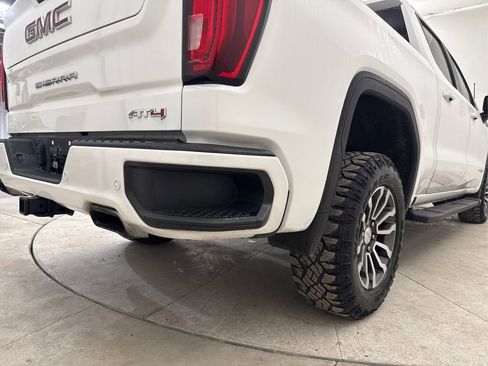Used 2020 GMC Sierra 1500 AT4 w/ Off-Road Performance Package image 20