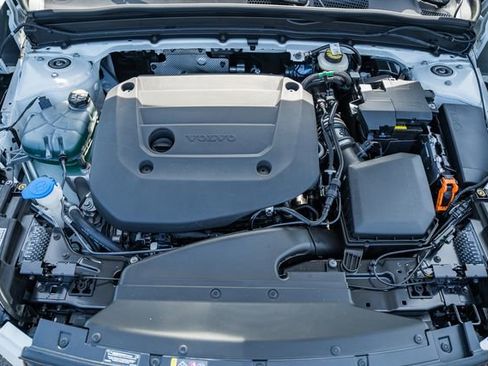 New 2026 Volvo XC40 B5 Plus w/ Climate Package image 20