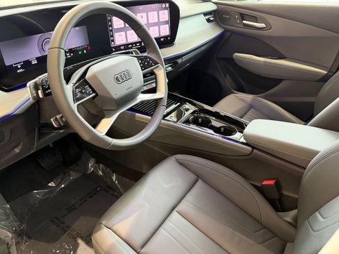 New 2026 Audi Q3 quattro 2.0T image 4