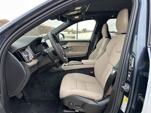 New 2026 Volvo XC90 B5 Plus image 13