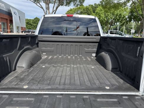 Used 2019 Ford F150 XLT w/ Equipment Group 302A Luxury AWD/4WD image 4