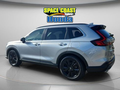 Used 2023 Honda CR-V Sport Touring image 11