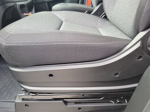 Used 2025 RAM ProMaster 2500 w/ Convenience Group image 18