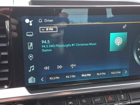 Used 2022 Chevrolet Silverado 1500 LT image 17