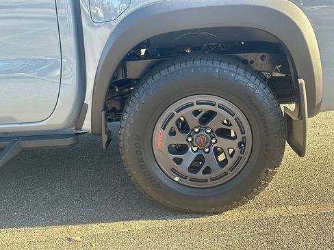 New 2026 Nissan Frontier PRO-4X w/ Pro-4x Convenience Package image 19