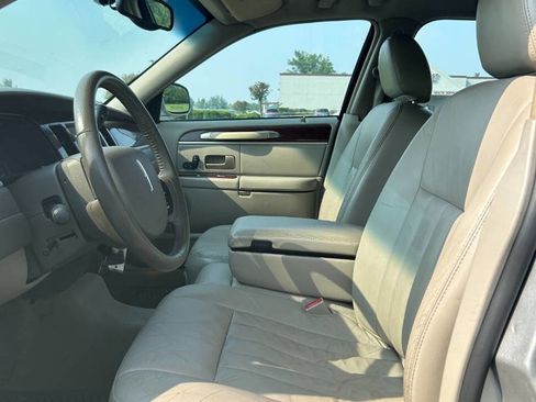 Used 2013 Chevrolet Traverse LT image 8