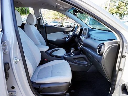 Certified 2023 Hyundai Kona SEL FWD image 11
