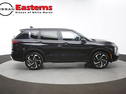 Used 2024 Mitsubishi Outlander AWD image 44