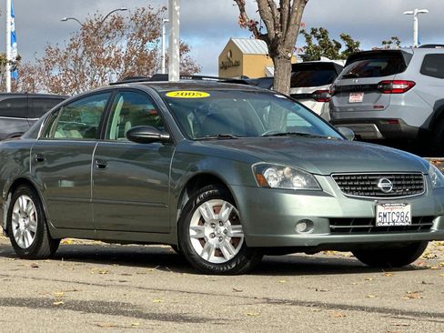 Used 2005 Nissan Altima 2.5 S w/ (S02) Side Airbags Pkg image 2