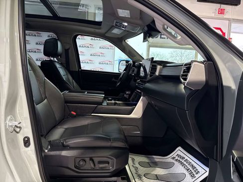 Used 2024 Toyota Tundra Limited AWD/4WD image 39