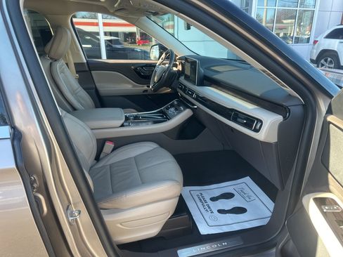 Used 2020 Lincoln Aviator Reserve w/ Equipment Group 201A image 13