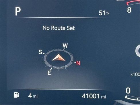 Used 2023 Genesis G70 2.0T image 15