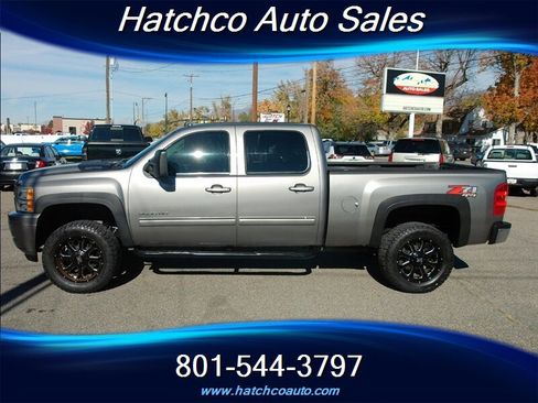 Used 2013 Chevrolet Silverado 2500 LT w/ Z71 Appearance Package image 2