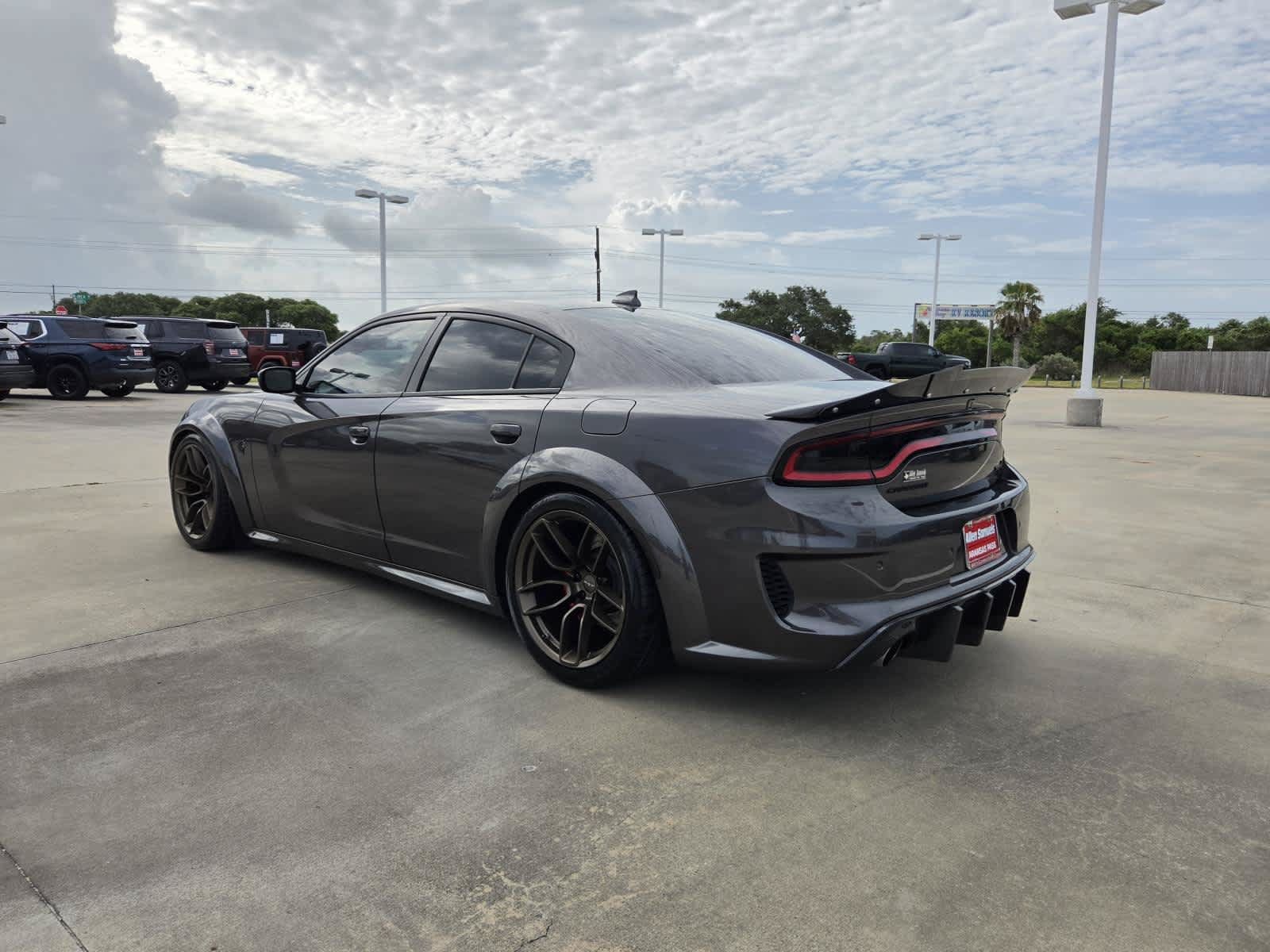 Used 2021 Dodge Charger SRT Hellcat w/ Carbon/Suede Interior Package RWD image 3