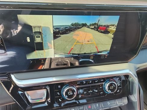 New 2025 GMC Sierra 3500 Denali Ultimate image 30