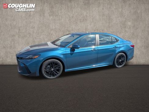 New 2026 Toyota Camry SE w/ Multimedia Upgrade Package FWD image 5