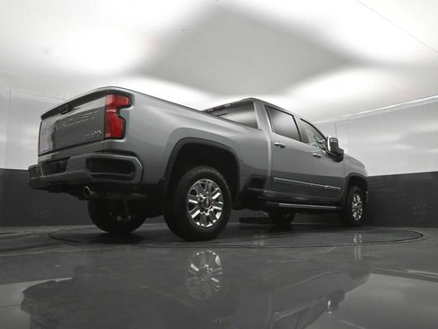 Used 2025 Chevrolet Silverado 2500 High Country w/ Z71 Off-Road Package AWD/4WD image 40
