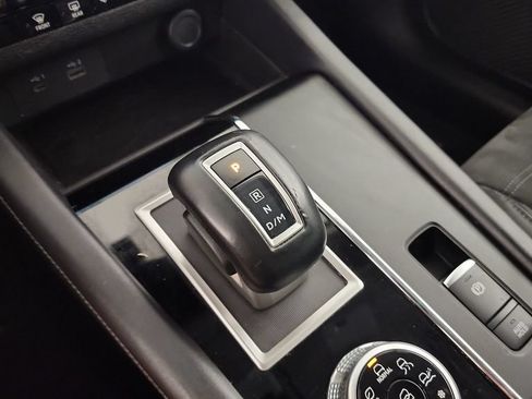 Used 2023 Mitsubishi Outlander SE AWD/4WD image 24
