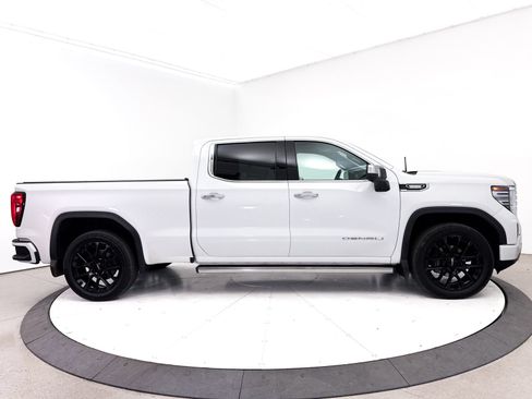 Used 2023 GMC Sierra 1500 Denali w/ Denali Reserve Package AWD/4WD image 41