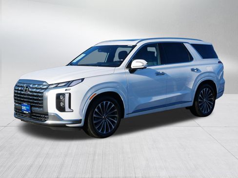 Used 2024 Hyundai Palisade Calligraphy AWD/4WD image 3