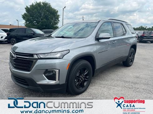 Used 2023 Chevrolet Traverse LT w/ Midnight/Sport Edition AWD/4WD image 1