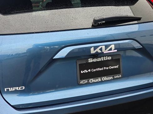 Certified 2024 Kia Niro Wind w/ Wind Preserve Package FWD image 15