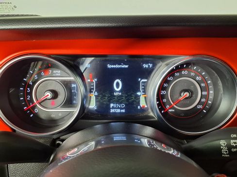 Used 2022 Jeep Wrangler Rubicon AWD/4WD image 28