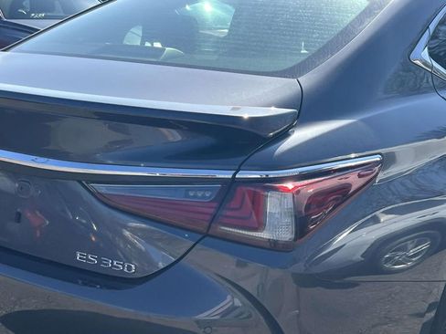 Used 2023 Lexus ES 350 w/ Premium Package image 9