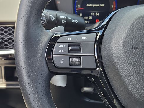 Certified 2025 Acura ADX A-Spec image 31