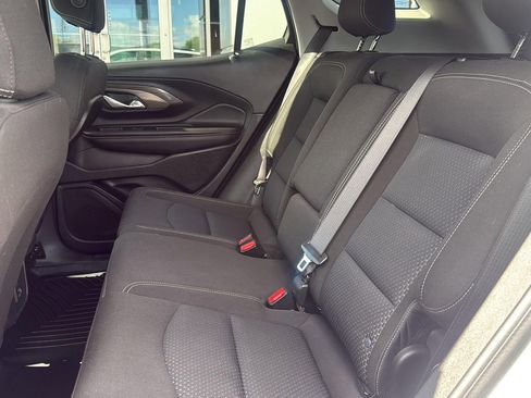 Used 2024 GMC Terrain SLE w/ Driver Convenience Package AWD/4WD image 13