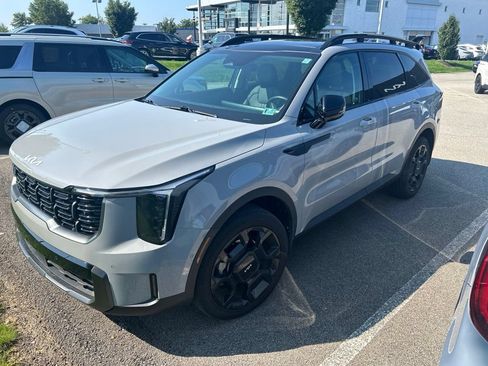 Used 2024 Kia Sorento SX AWD/4WD image 2