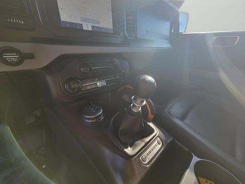 Used 2021 Ford Bronco Badlands image 23