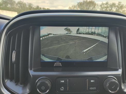 Used 2022 Chevrolet Colorado LT w/ Fleet Safety Package image 45