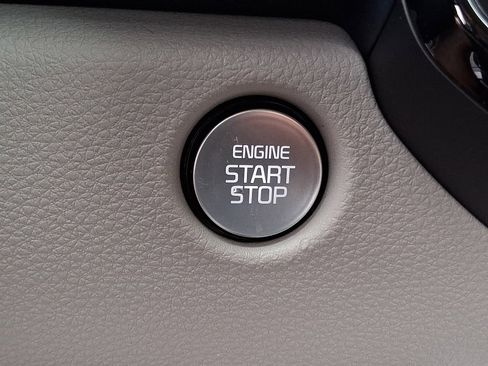 New 2026 Kia Carnival EX FWD image 12