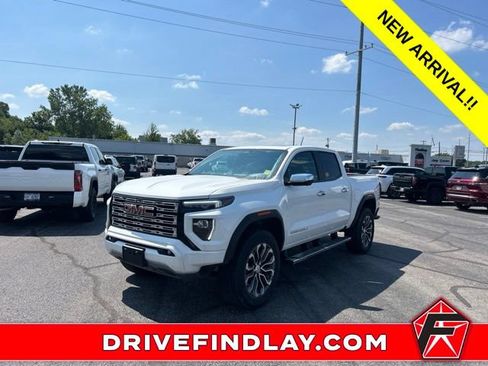 Used 2024 GMC Canyon Denali AWD/4WD image 1