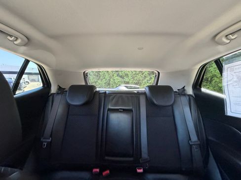 Used 2022 Buick Encore Preferred w/ Safety Package FWD image 3