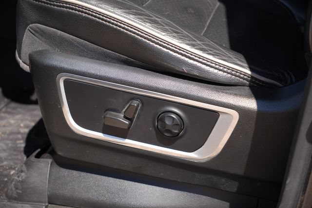 Used 2021 RAM 1500 Laramie AWD/4WD image 12