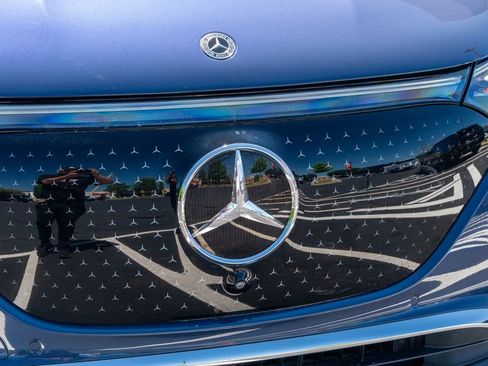 Used 2023 Mercedes-Benz EQE 350+ 4MATIC SUV w/ Exclusive Trim Package image 6