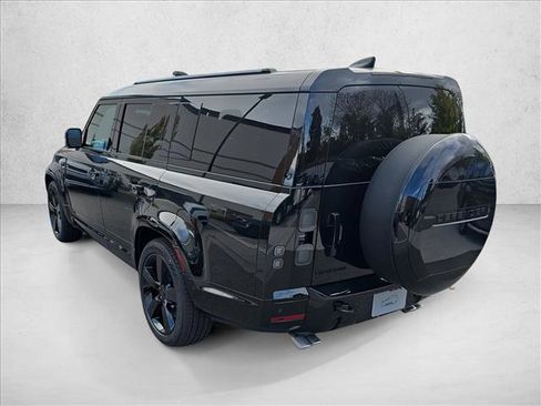 New 2026 Land Rover Defender 130 V8 image 7