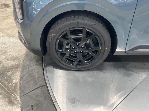 New 2026 Kia Carnival SX Prestige image 37